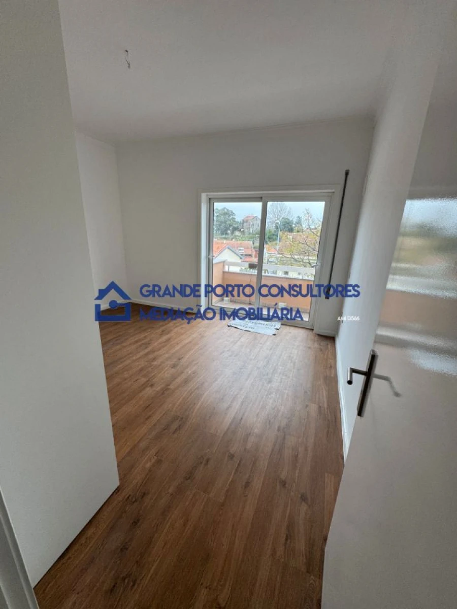 Apartamento T3 para Venda em Aguas Santas Foto 8