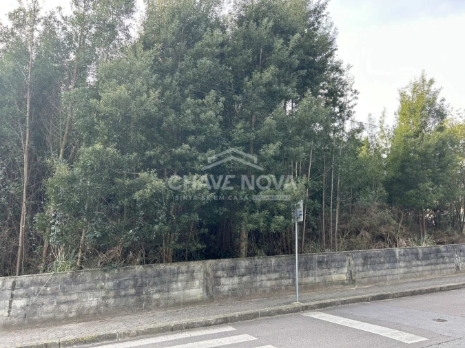 Terreno para Venda em Arcozelo Foto 3