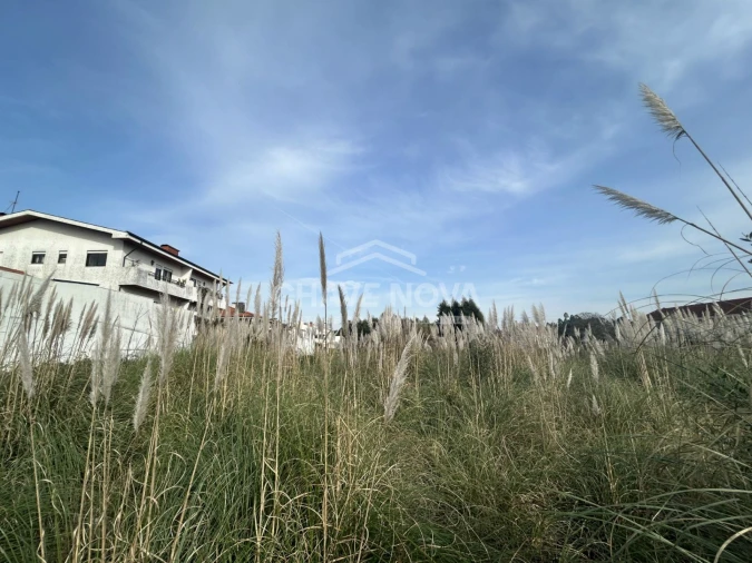 Terreno para Venda em Arcozelo Foto 6