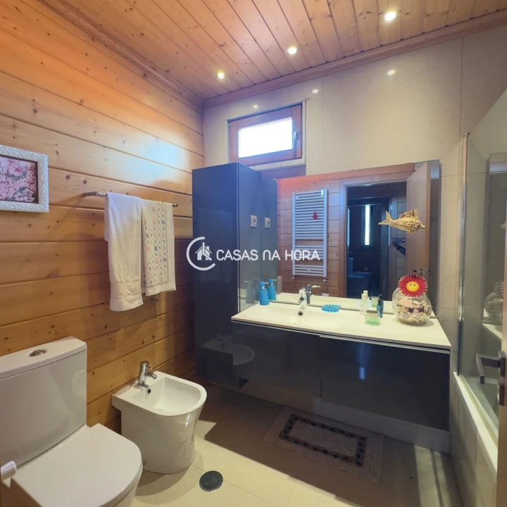 Moradia T4 para Venda em Roge Foto 15