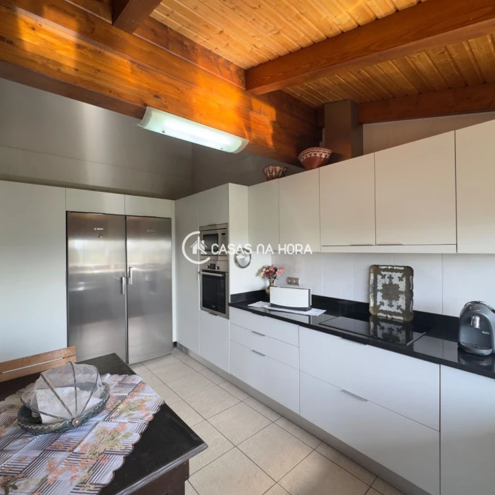 Moradia T4 para Venda em Roge Foto 4