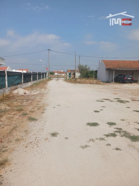 Terreno Misto para Venda em Pinhal Novo