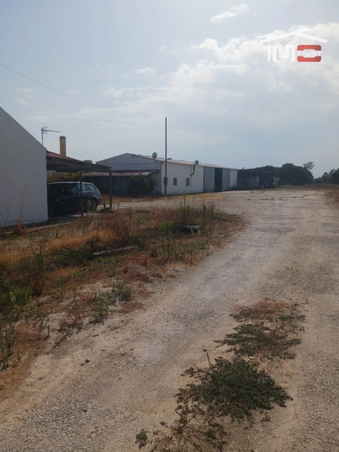 Terreno Misto para Venda em Pinhal Novo