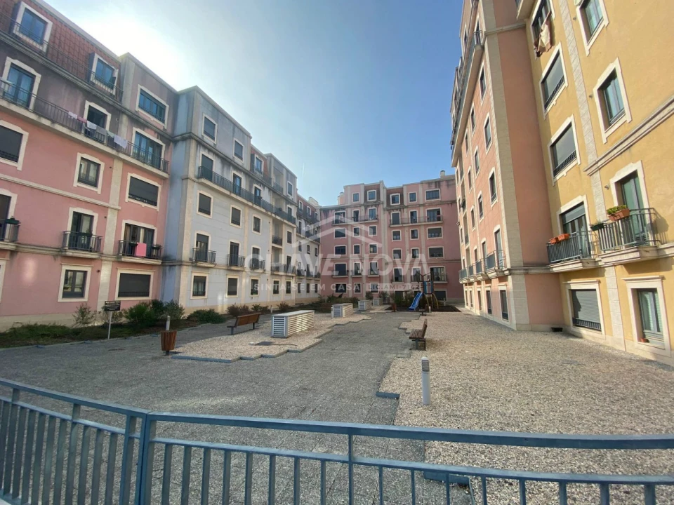 Apartamento T2 para Venda em Oliveira do Douro Foto 3