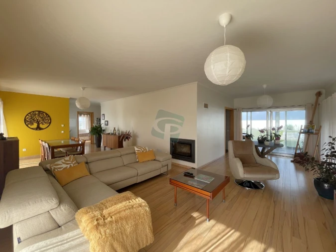 Moradia T5 para Venda em Pontevel Foto 2