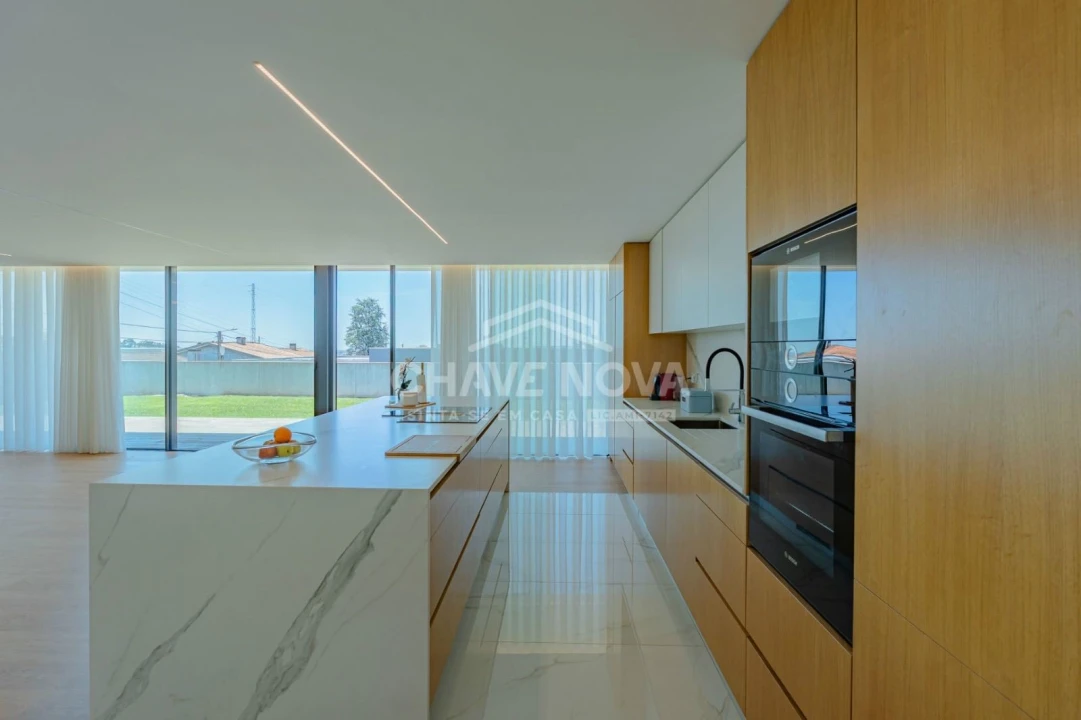 Moradia T3 para Venda em Mozelos Foto 7