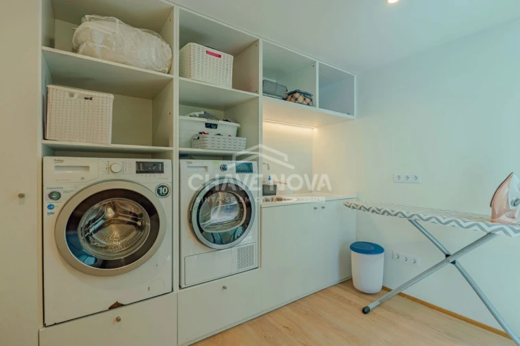 Moradia T3 para Venda em Mozelos Foto 23