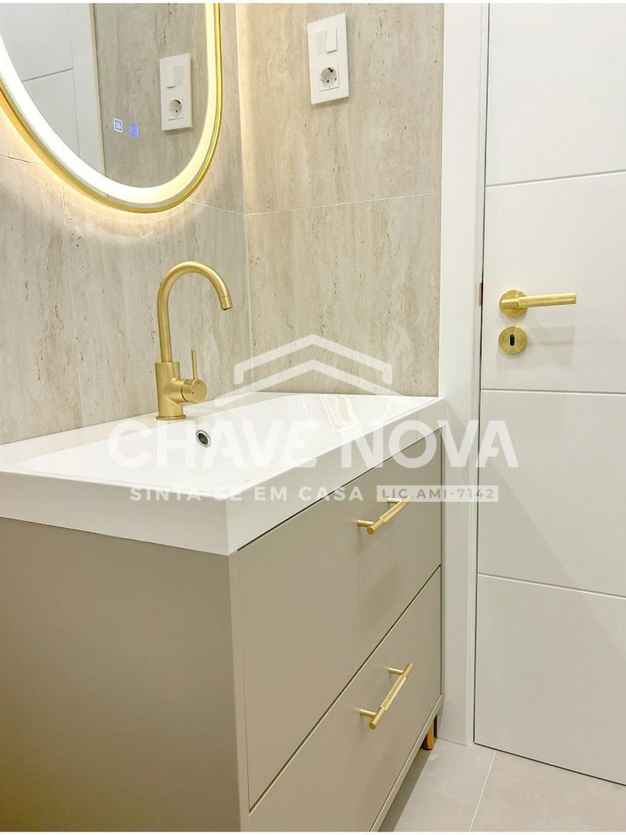 Apartamento T2 para Venda em Santo António Foto 24