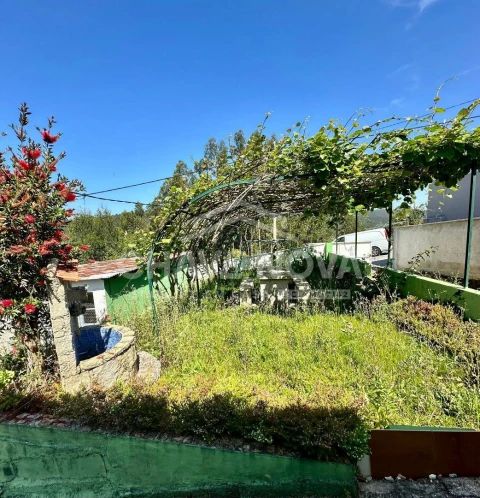 Moradia T2 para Venda em Lomba