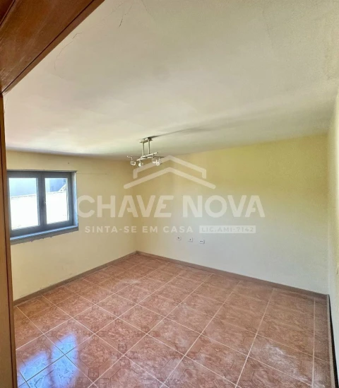 Moradia T2 para Venda em Lomba