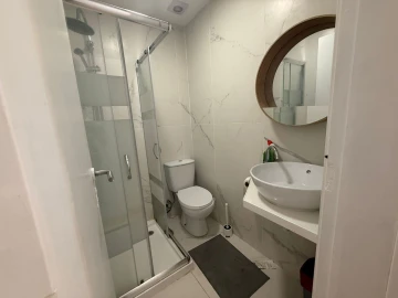 Armazém para Venda em Quarteira