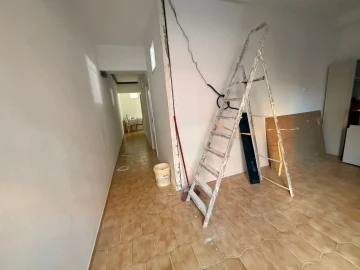 Armazém para Venda em Quarteira