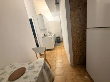 Armazém para Venda em Quarteira