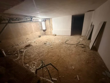 Armazém para Venda em Quarteira