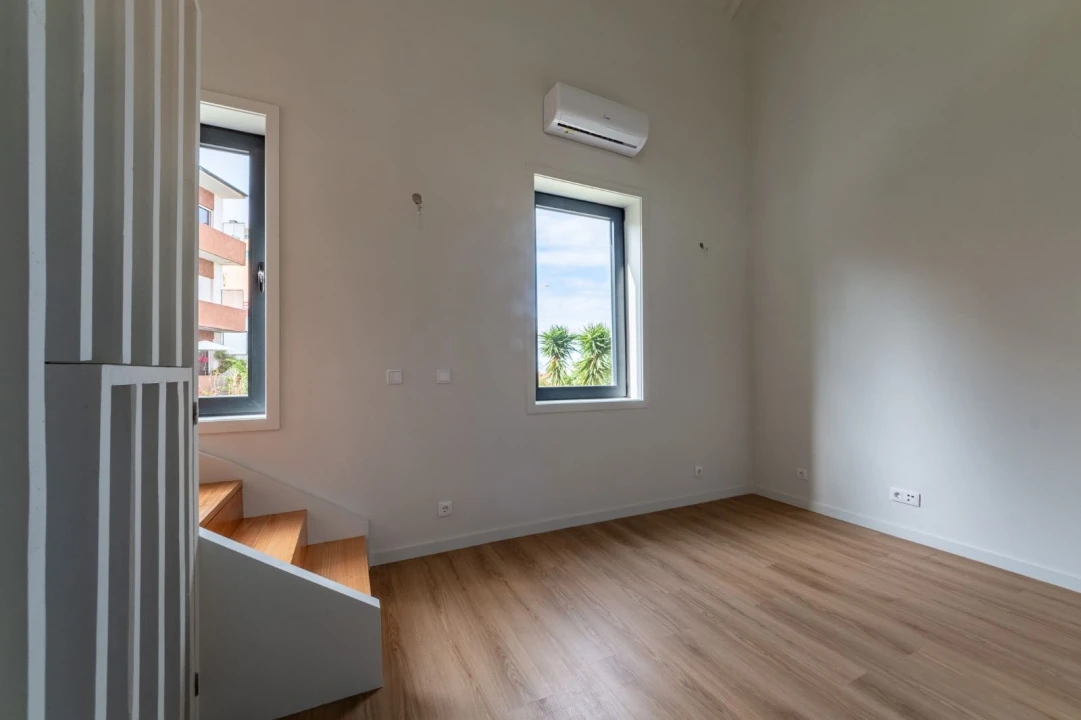 Apartamento T1 para Arrendamento em Lordelo do Ouro e Massarelos Foto 7