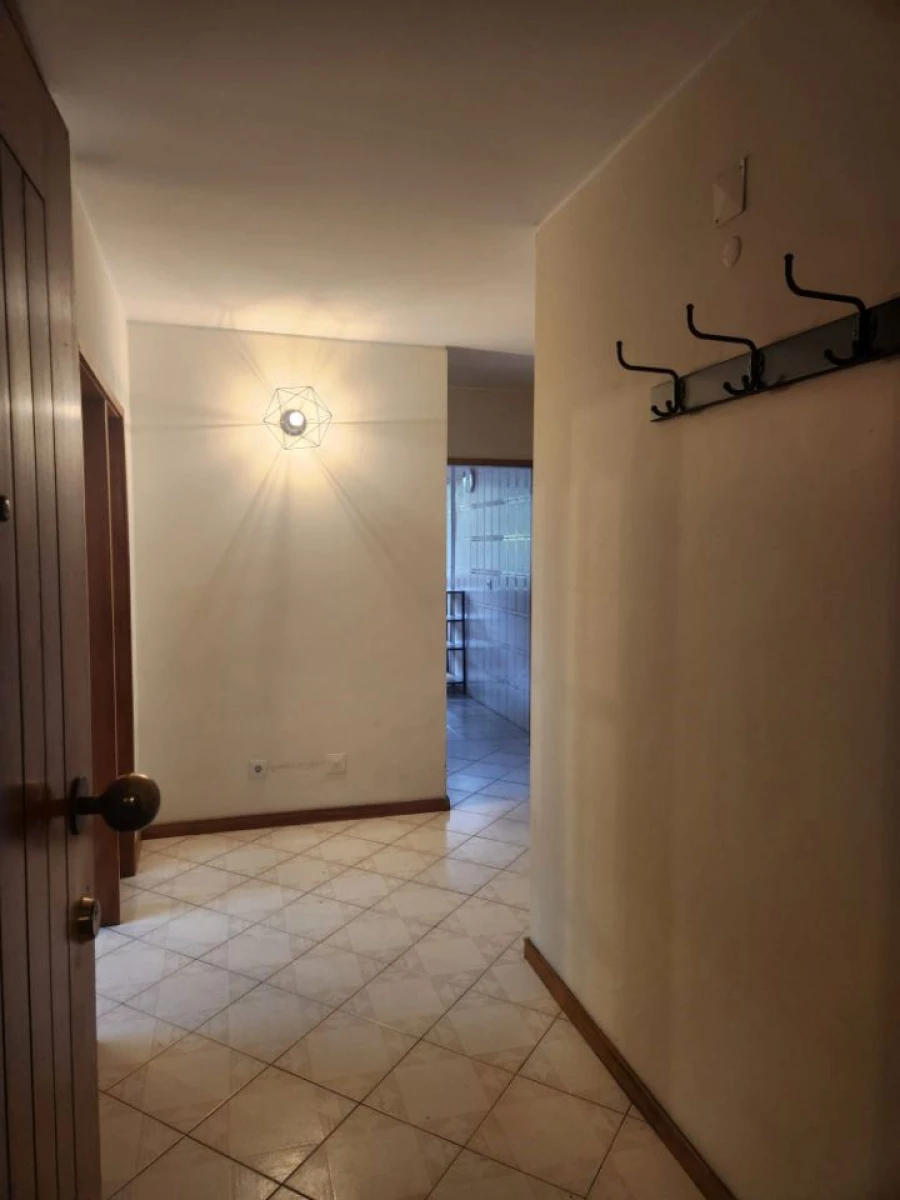 Apartamento T3 para Venda em Arcozelo Foto 7