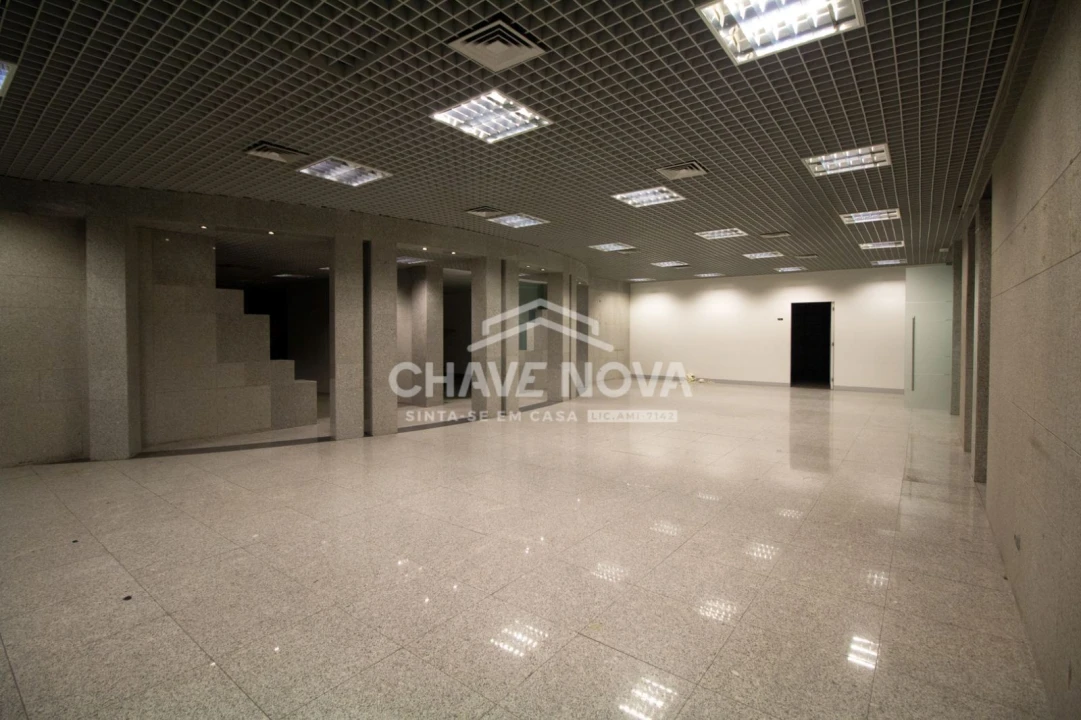 Loja para Venda em Lordelo do Ouro e Massarelos Foto 2