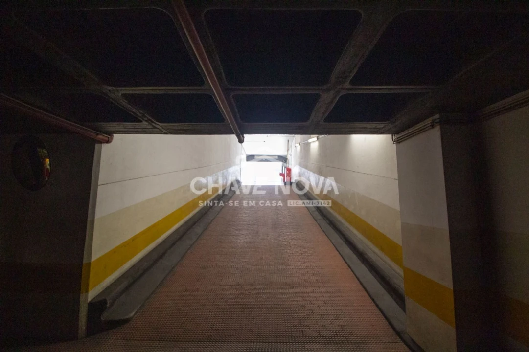 Loja para Venda em Lordelo do Ouro e Massarelos Foto 24