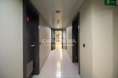 Loja para Venda em Lordelo do Ouro e Massarelos