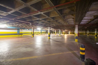 Loja para Venda em Lordelo do Ouro e Massarelos