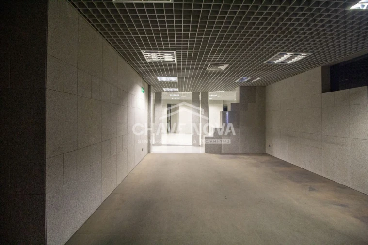 Loja para Venda em Lordelo do Ouro e Massarelos Foto 11