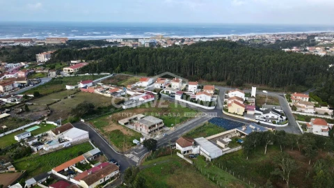 Terreno para Venda em São Felix da Marinha