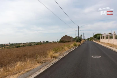 Terreno Misto para Venda em São João Baptista e Santa Maria dos Olivais