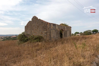 Terreno Misto para Venda em São João Baptista e Santa Maria dos Olivais