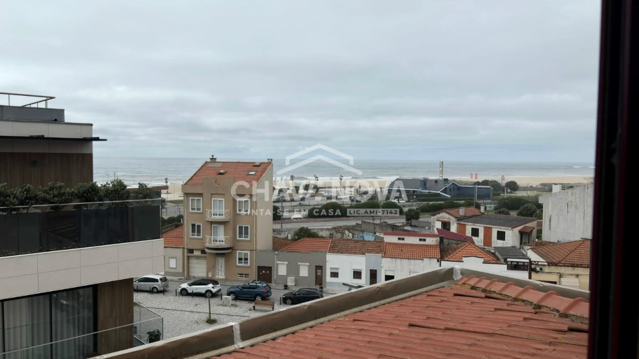 Apartamento T4 para Venda em Espinho Foto 16