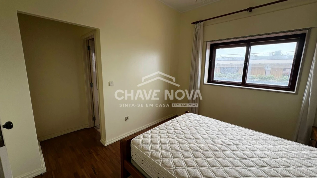 Apartamento T4 para Venda em Espinho Foto 17