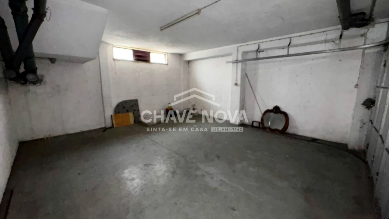 Apartamento T4 para Venda em Espinho Foto 25