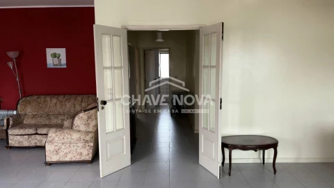 Apartamento T4 para Venda em Espinho