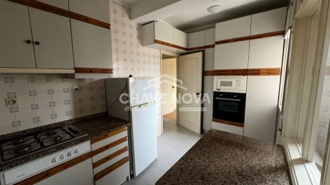 Apartamento T4 para Venda em Espinho