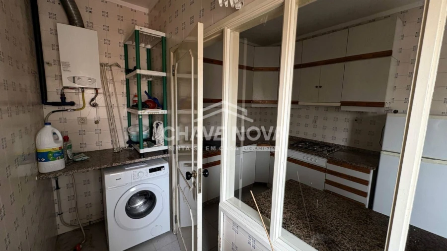 Apartamento T4 para Venda em Espinho Foto 14