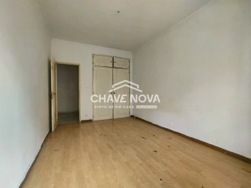 Apartamento T2 para Venda em Oeiras e São Julião da Barra, Paço de Arcos e Caxias