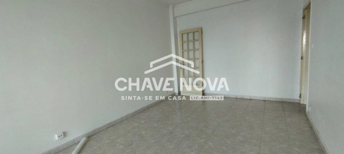Apartamento T2 para Venda em Oeiras e São Julião da Barra, Paço de Arcos e Caxias Foto 7