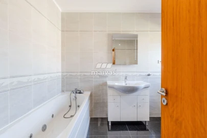 Moradia T3 para Venda em Vila Verde e Barbudo