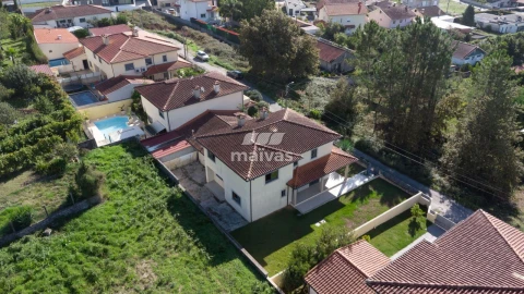 Moradia T3 para Venda em Vila Verde e Barbudo