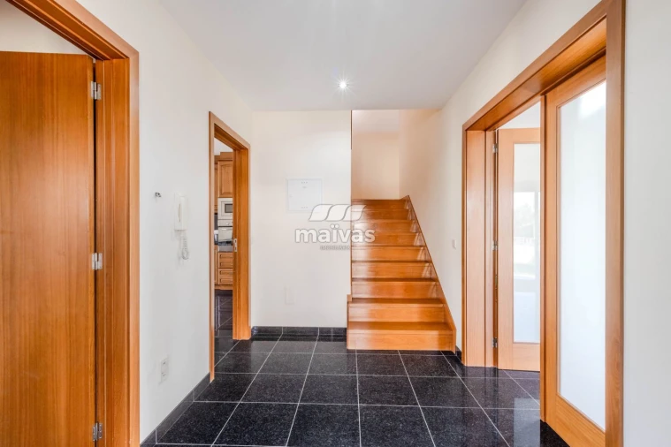 Moradia T3 para Venda em Vila Verde e Barbudo Foto 7