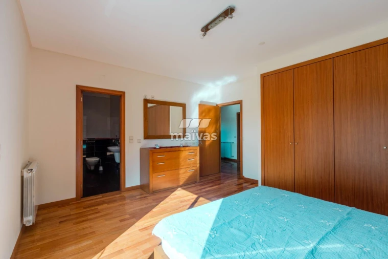 Moradia T3 para Venda em Vila Verde e Barbudo Foto 11