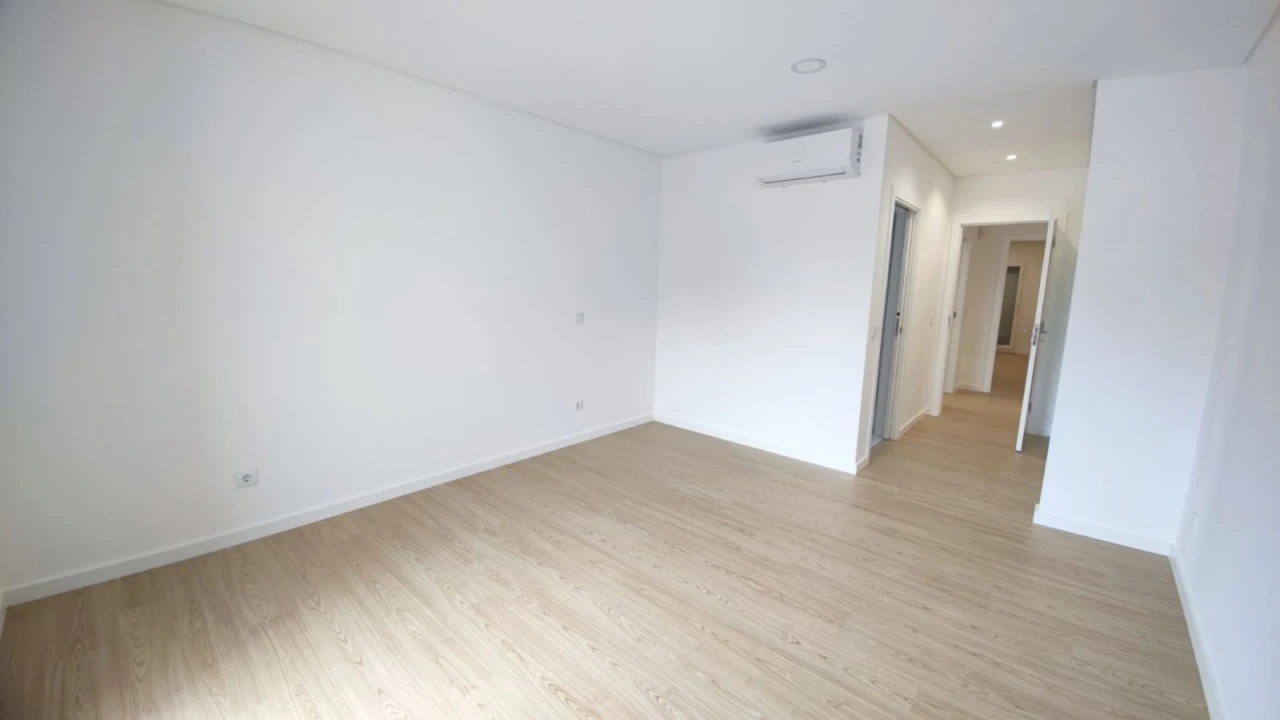 Apartamento T3 para Venda em Tavarede Foto 10