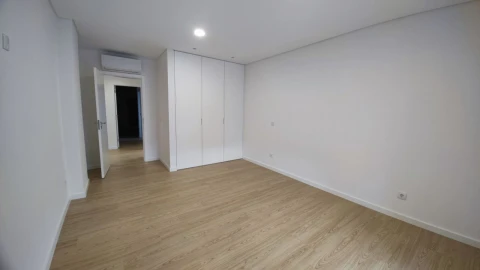 Apartamento T3 para Venda em Tavarede