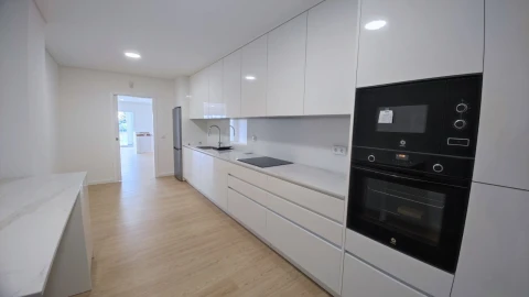 Apartamento T3 para Venda em Tavarede
