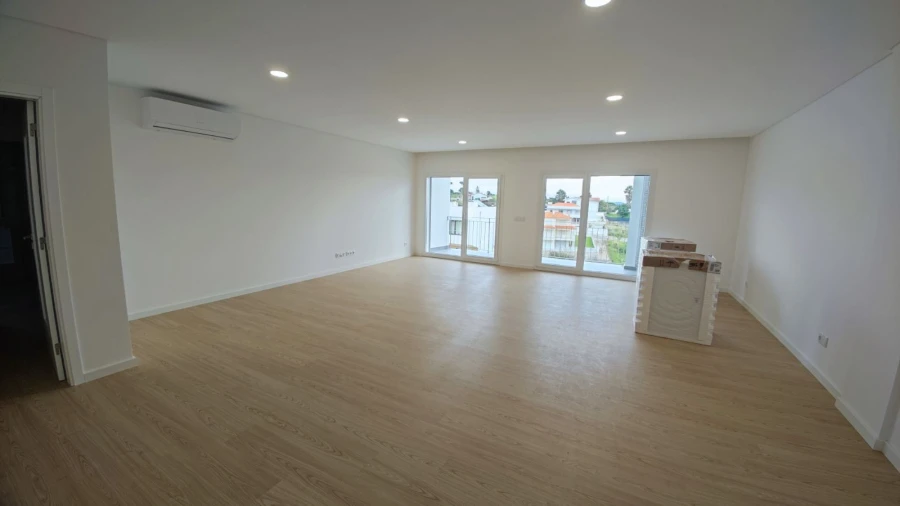 Apartamento T3 para Venda em Tavarede Foto 3