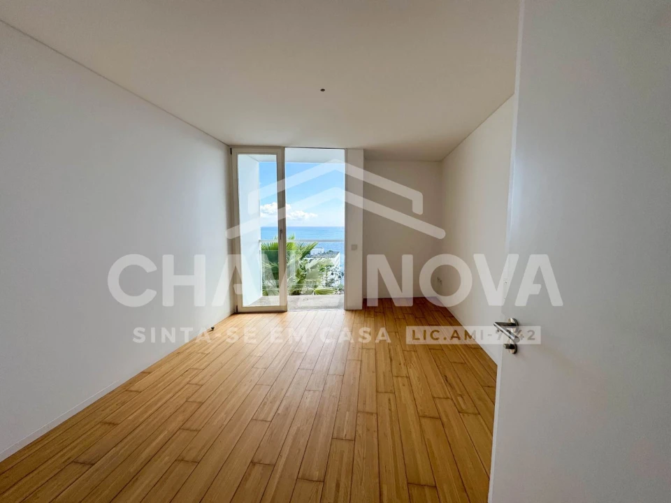 Moradia T4 para Venda em São Martinho Foto 13