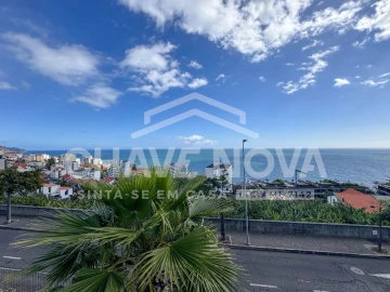 Moradia T4 para Venda em São Martinho