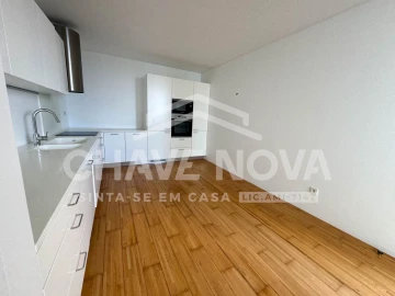 Moradia T4 para Venda em São Martinho