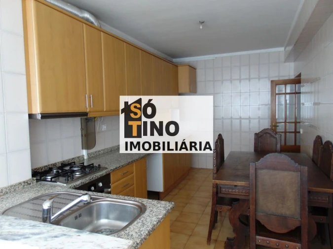 Apartamento T3 para Venda em Braga (São José de São Lázaro e São João do Souto) Foto 3
