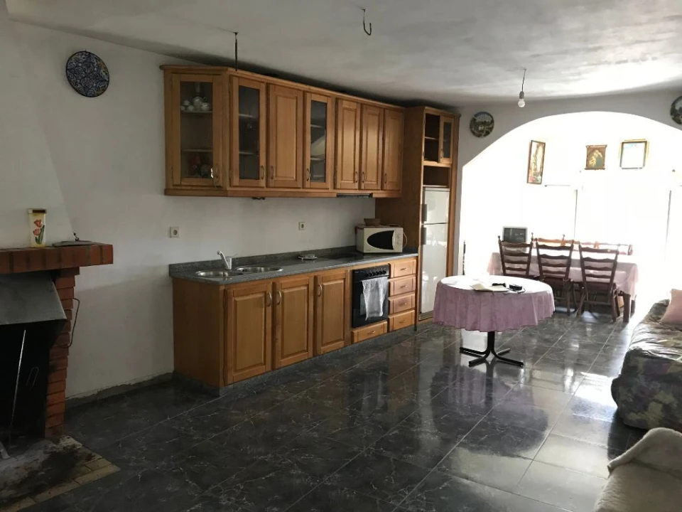 Moradia T4 para Venda em Sambade Foto 3