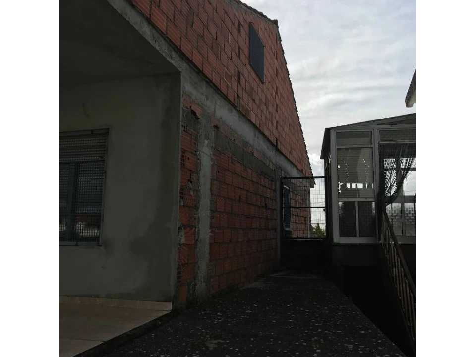 Moradia T4 para Venda em Sambade Foto 20